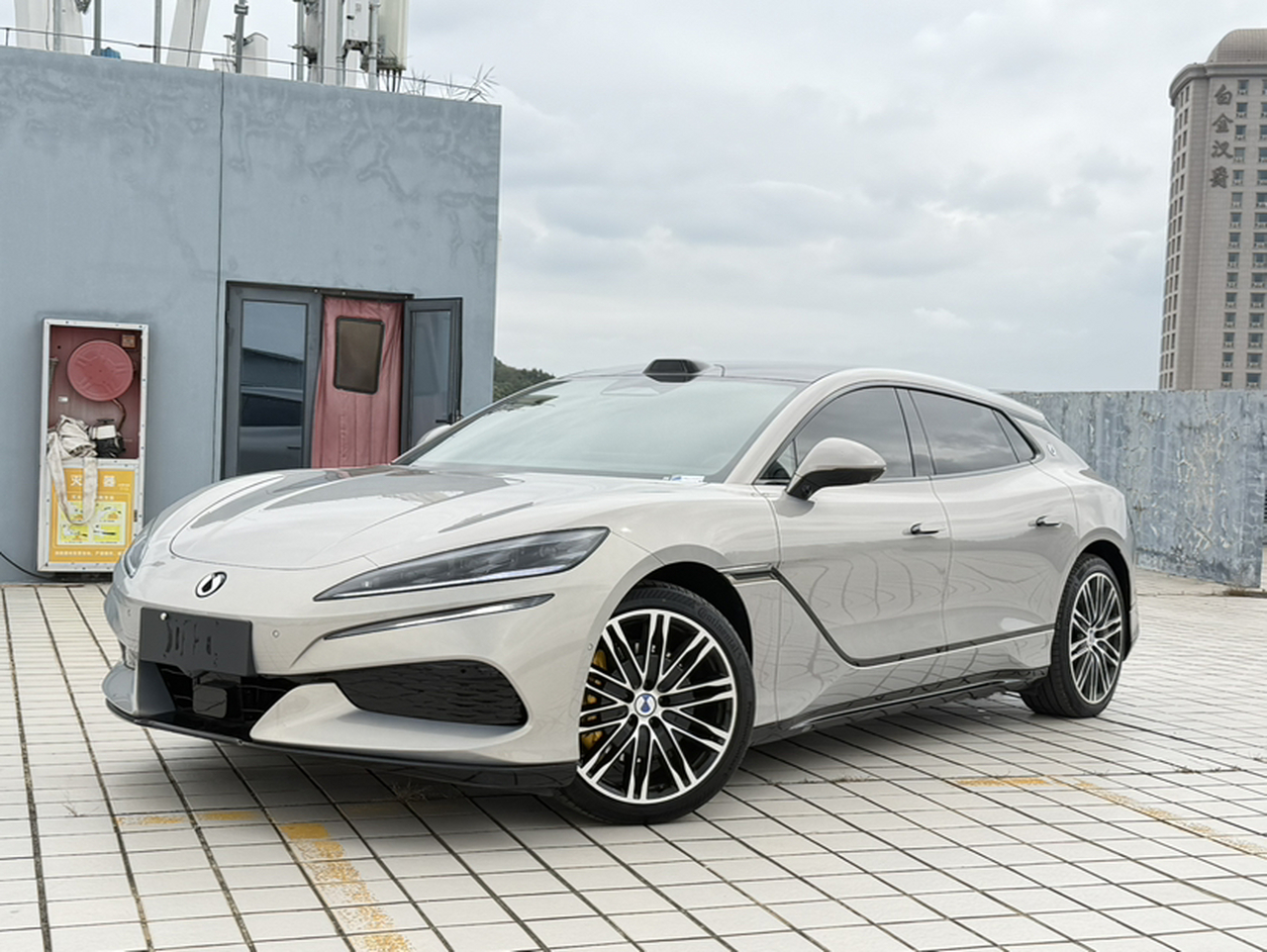 Z9GT 2026 Flagship
