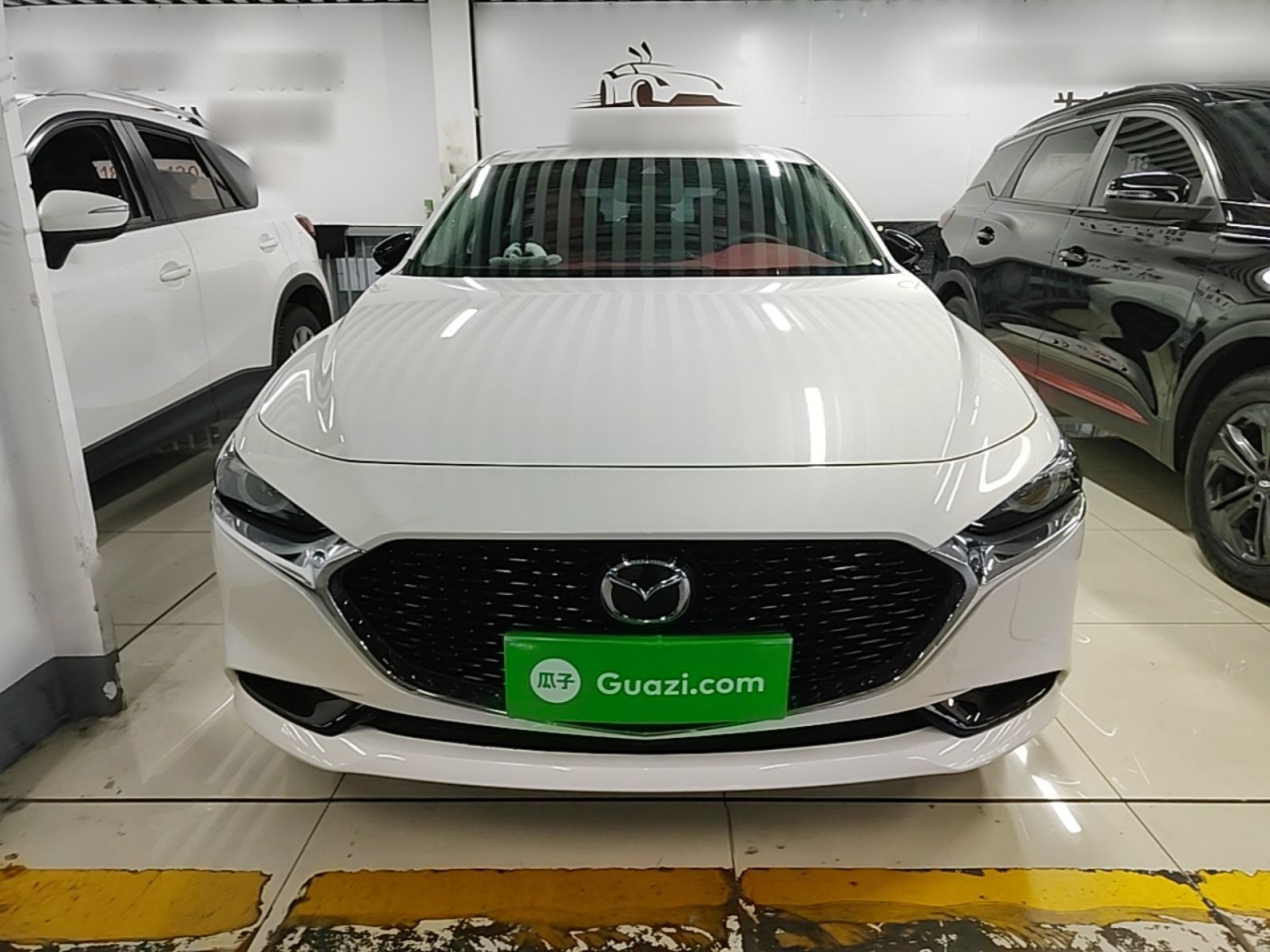 3 Axela 2023 2.0L AT photo 2