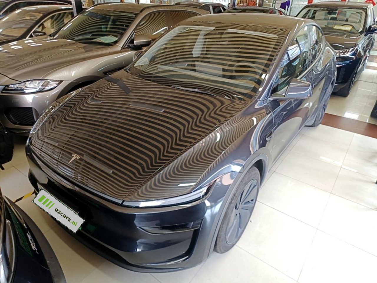 Model Y 2025 RWD