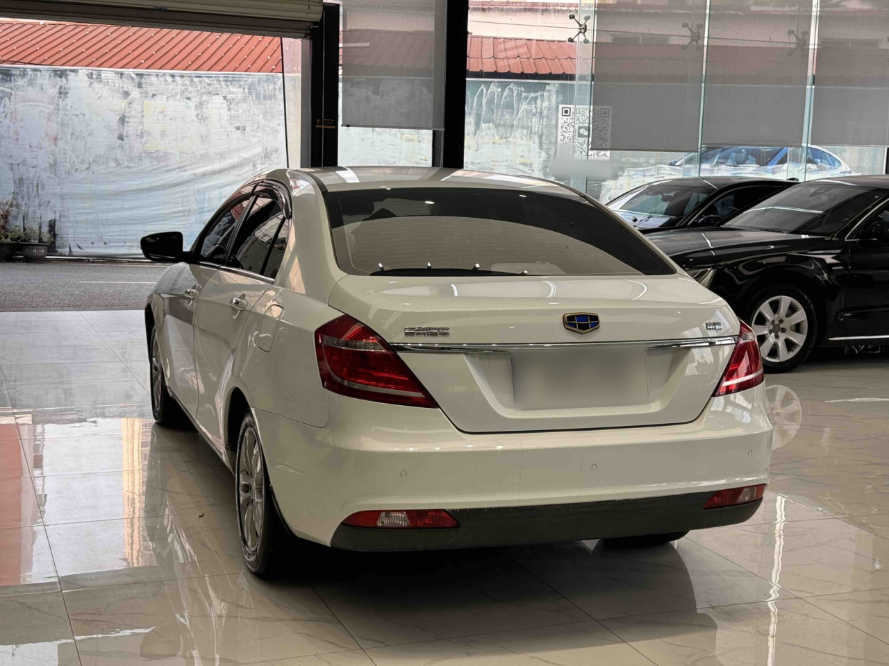 Emgrand 2016 Sedan 1.5L MT photo 4