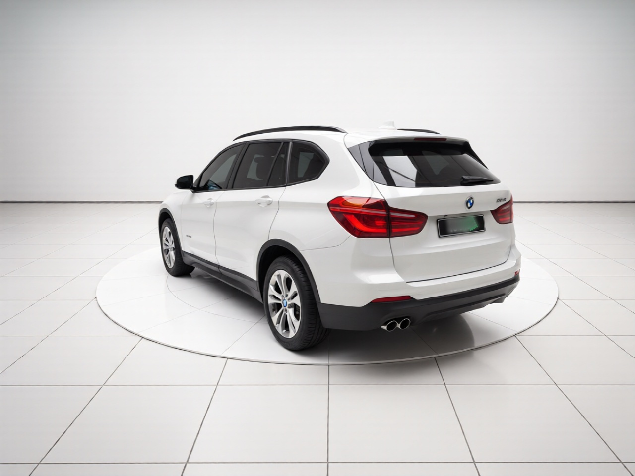 X1 2016 sDrive18Li Exclusive photo 4