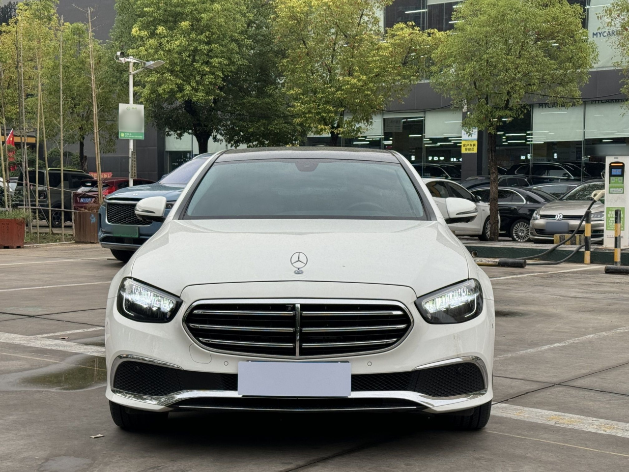 E-Class 2023 E 300 L Luxury photo 2