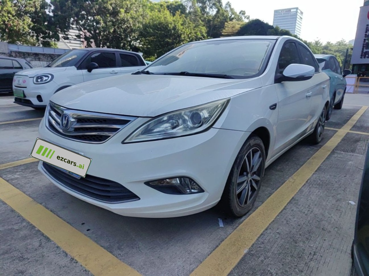 Eado 2015 1.6L AT Luxury