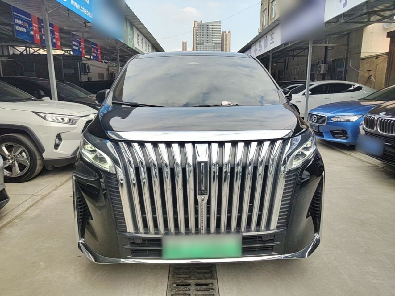 2023 AWD Executive Extended photo 2