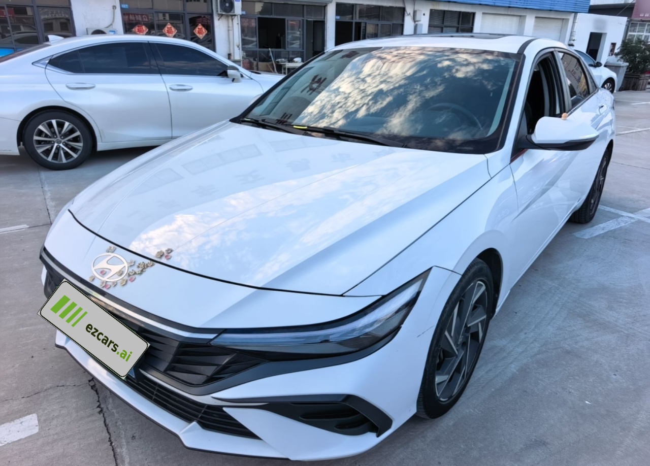 Elantra 2023 1.5L CVT LUX Premium