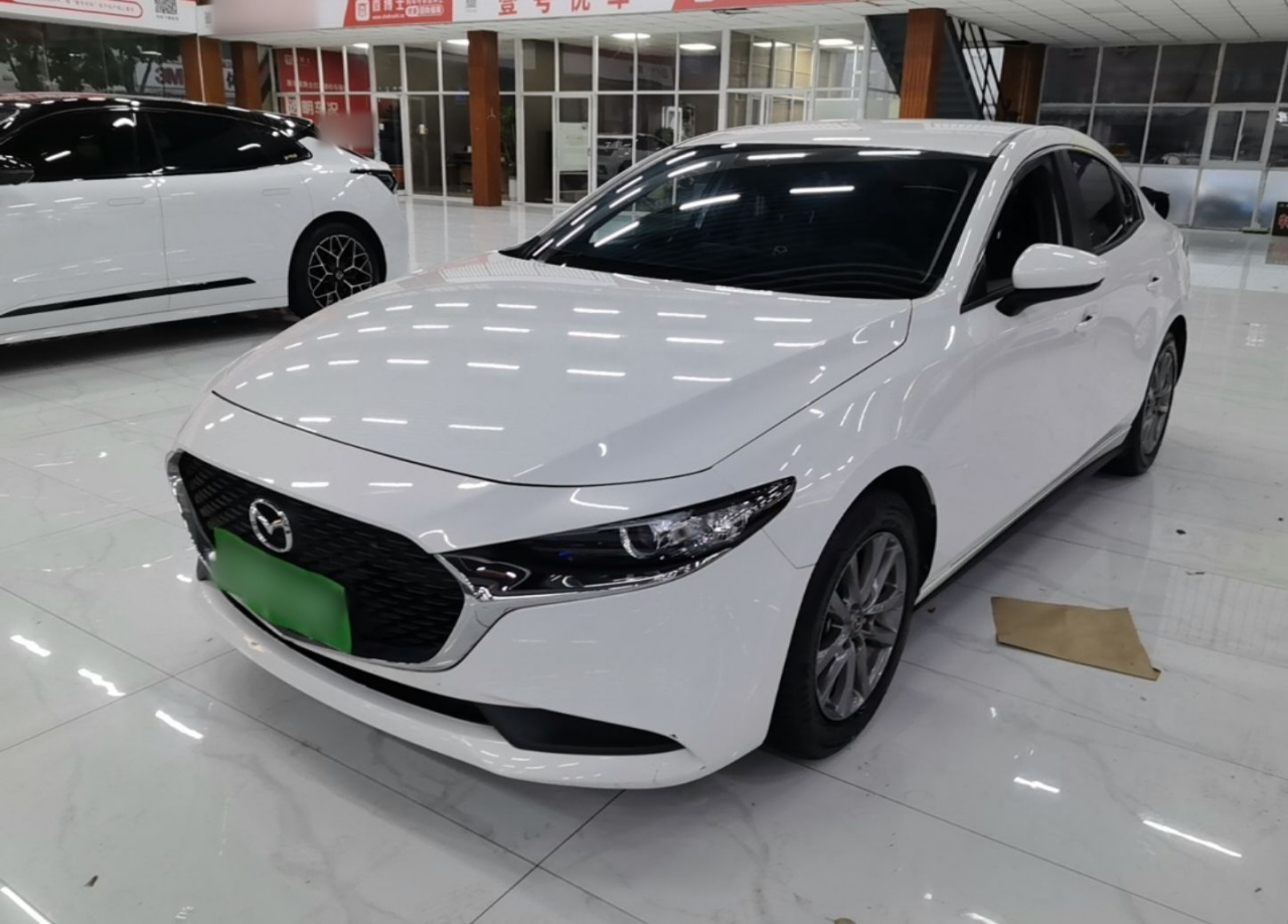 3 Axela 2020 1.5L AT