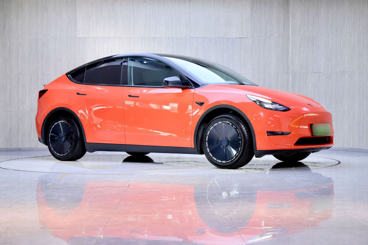 Model Y 2022 Facelift RWD photo 3