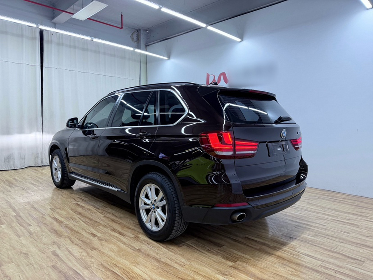 X5 Imported 2015 xDrive28i photo 3