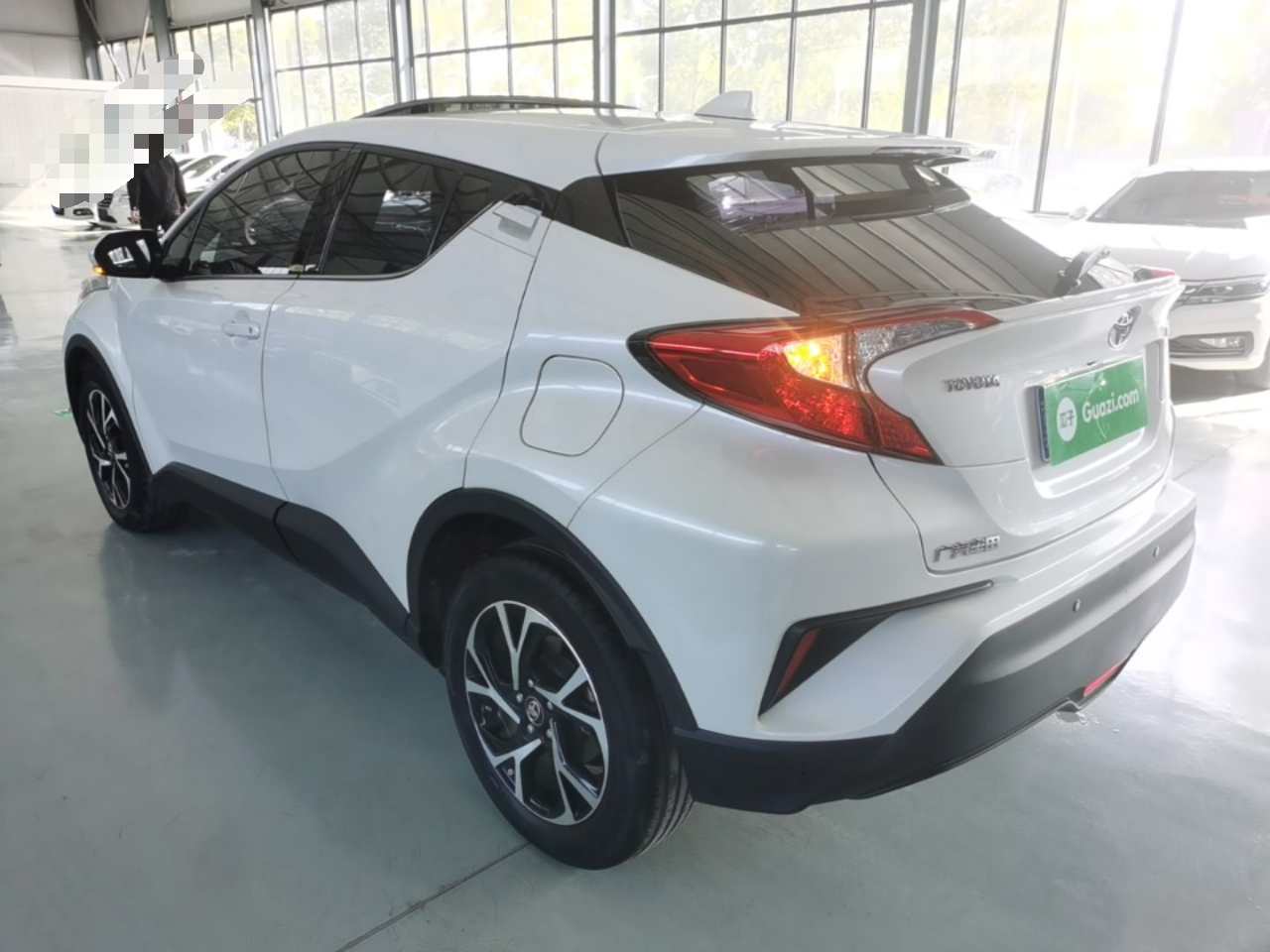 C-HR 2020 2.0L Leading photo 4