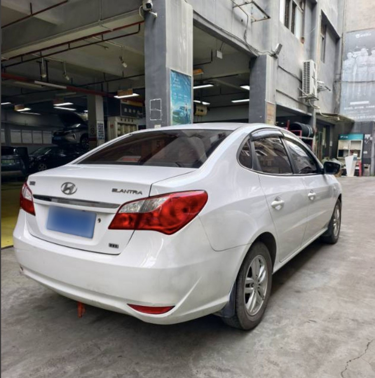 Dynamic 2011 1.6L MT Comfort photo 4