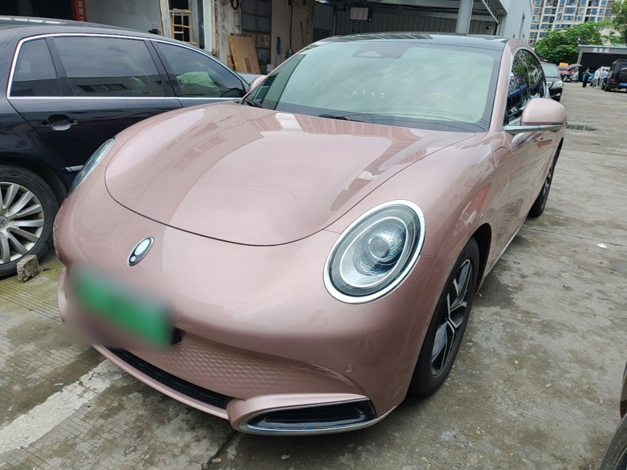2022 555km Premium