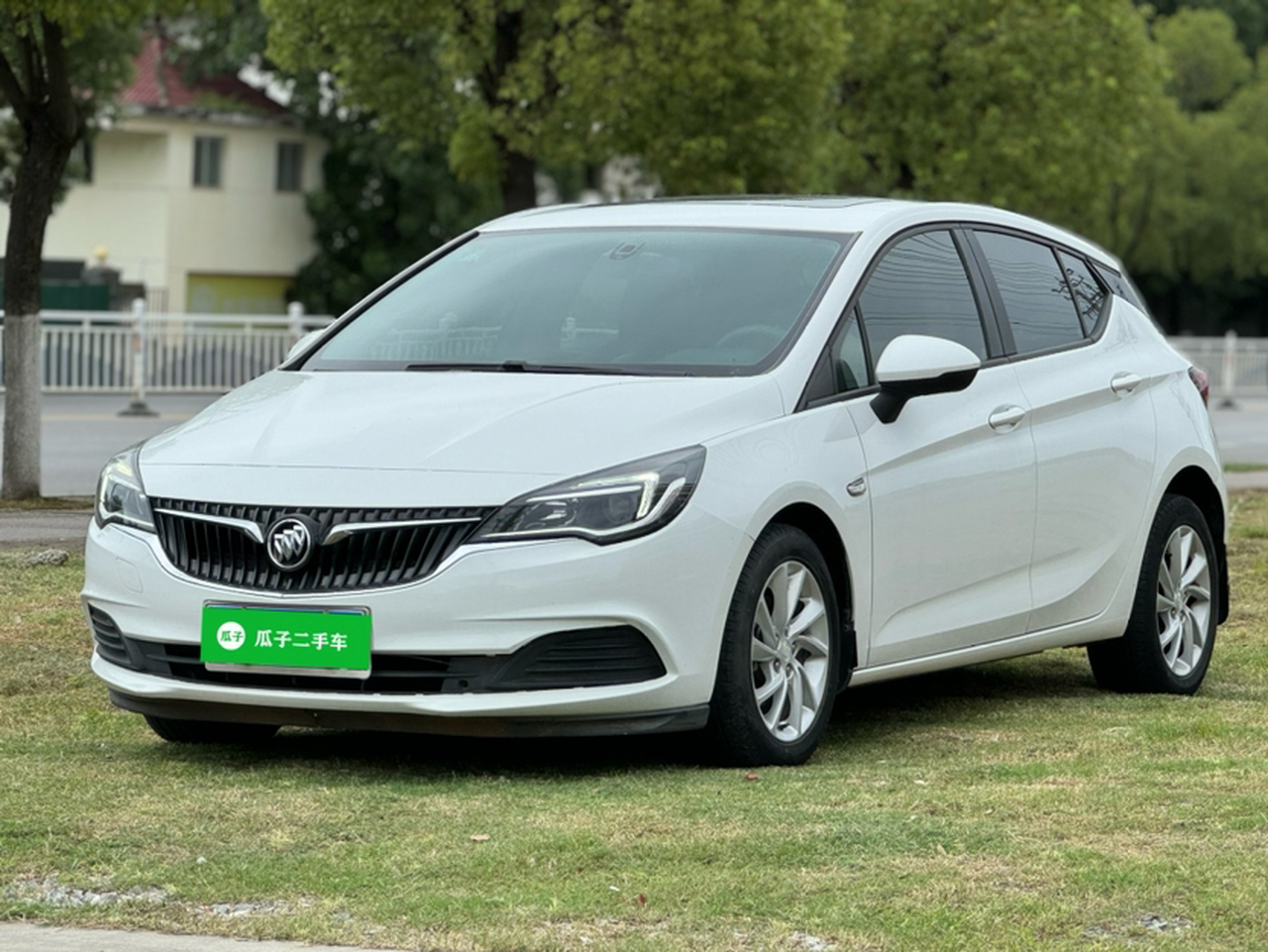 Verano 2018 Hatchback 15S AT Progressive photo 3