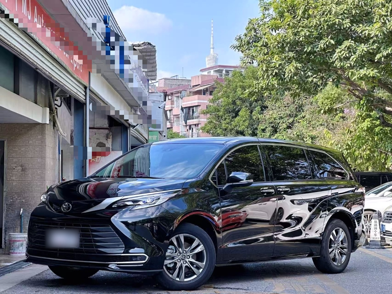 Toyota 丰田 2027款 2.5L 双擎两驱豪华版