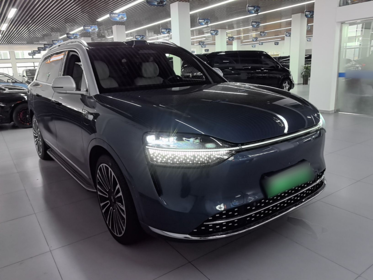 HIMA AITO M9 2024 EREV Ultra 42kWh 6-Seater photo 5