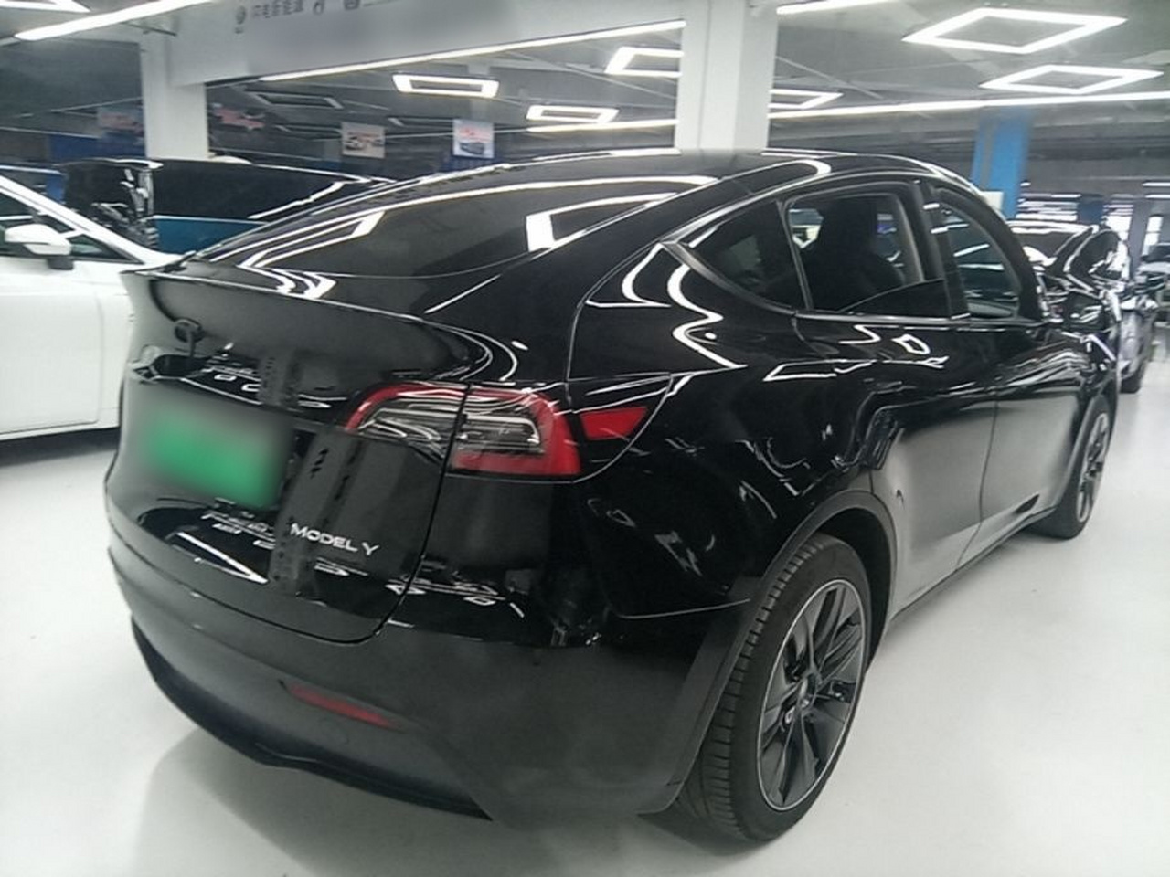 Model Y 2022 Facelift RWD photo 4