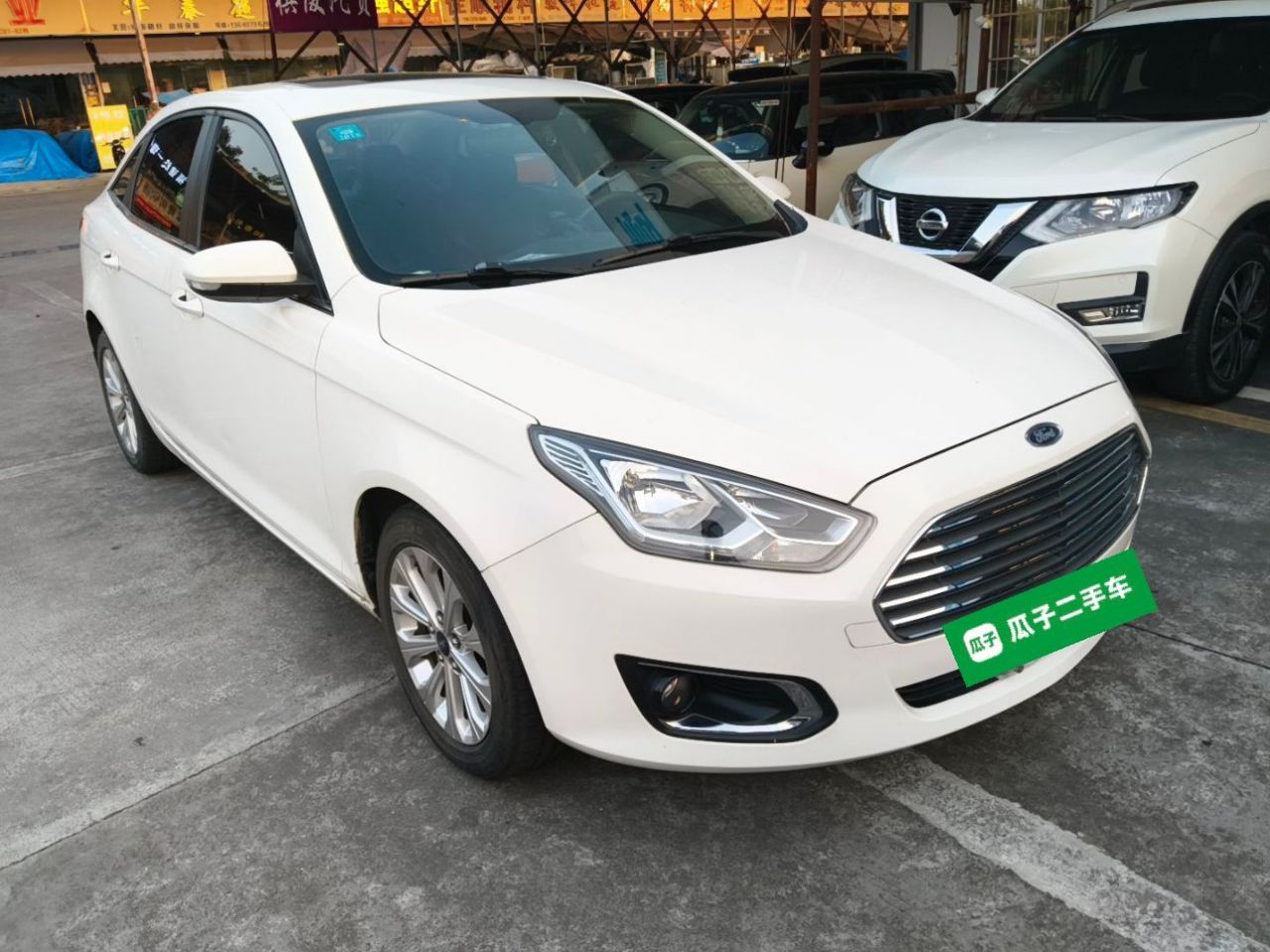 Escort 2015 1.5L AT Fashion photo 3