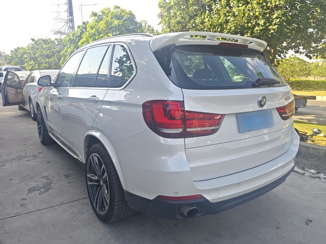 X5 Imported 2014 xDrive35i Leading photo 4