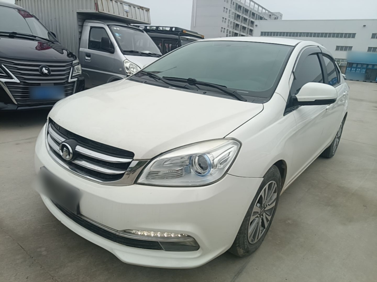 C30 2015 1.5L MT Comfort