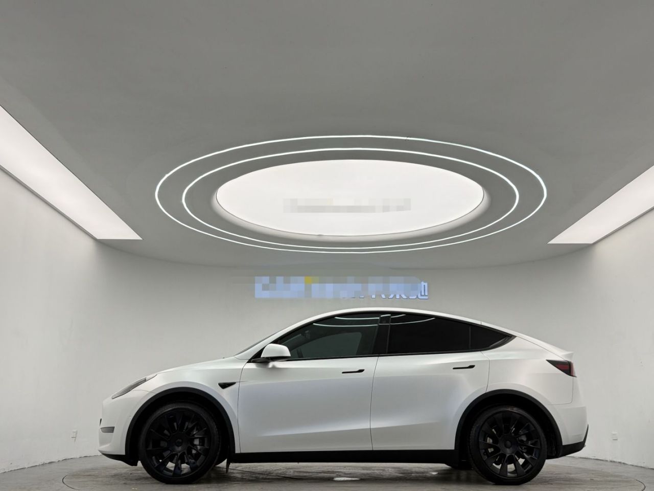 Model Y 2021 Long Range AWD photo 2