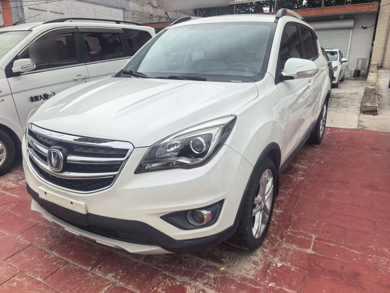 CS35 2017 1.6L AT Luxury photo 4