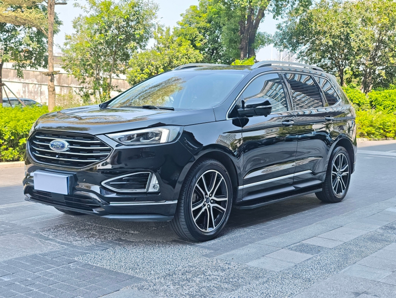 Edge 2020 EcoBoost 245 RWD 7-Seater