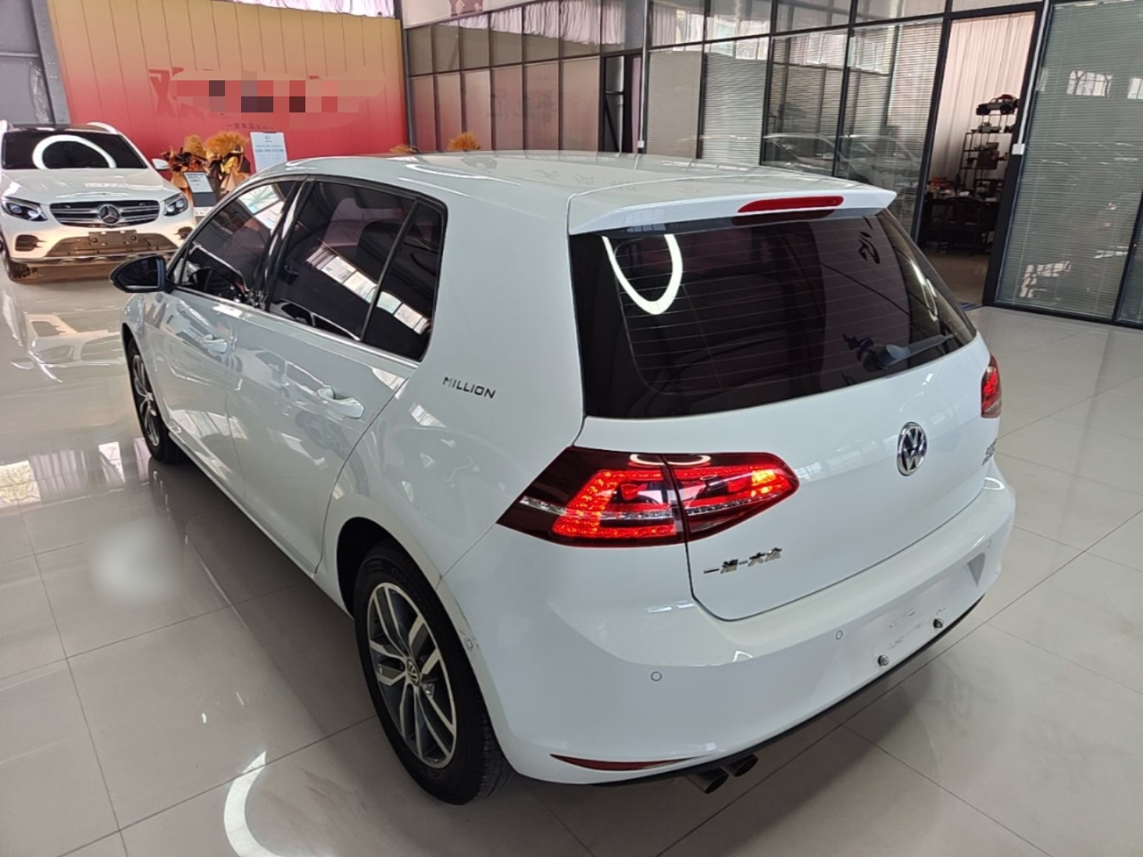 Golf 2017 230TSI AT Luxury Anniversary Edition photo 4