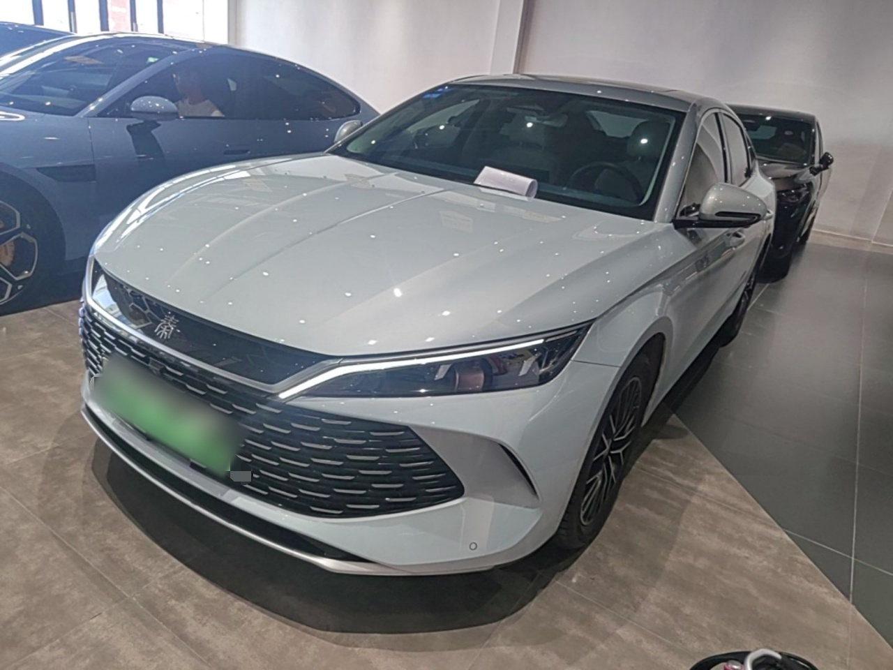 Qin L 2024 DM-i 120KM Excellence