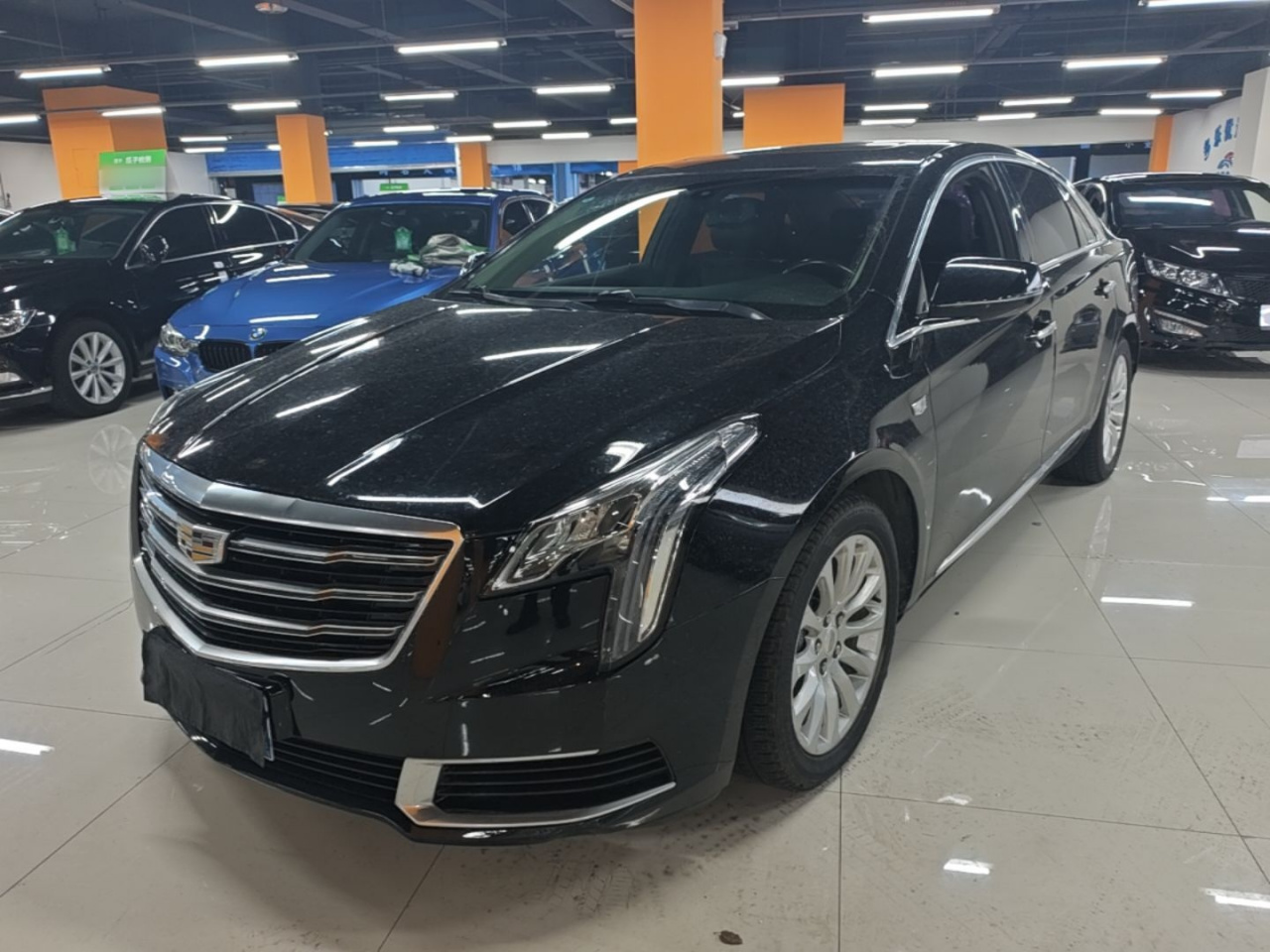 XTS 2018 28T Tech