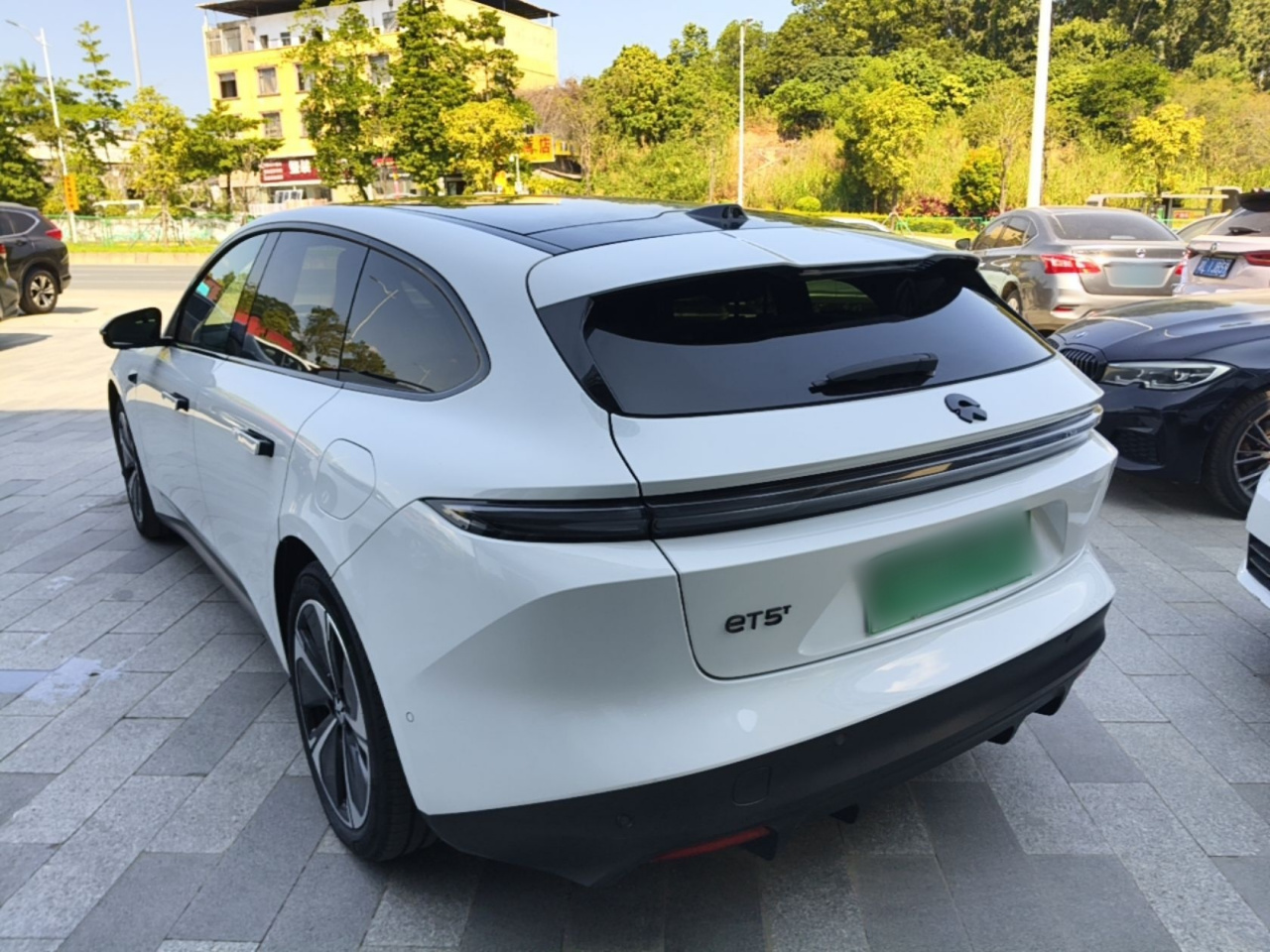ET5T 2024 75kWh Touring photo 4