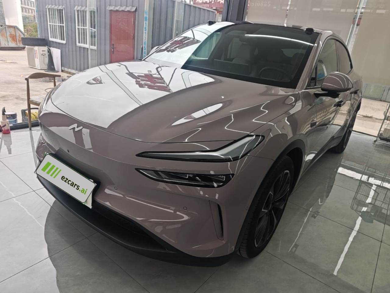 L60 2024 60kWh RWD
