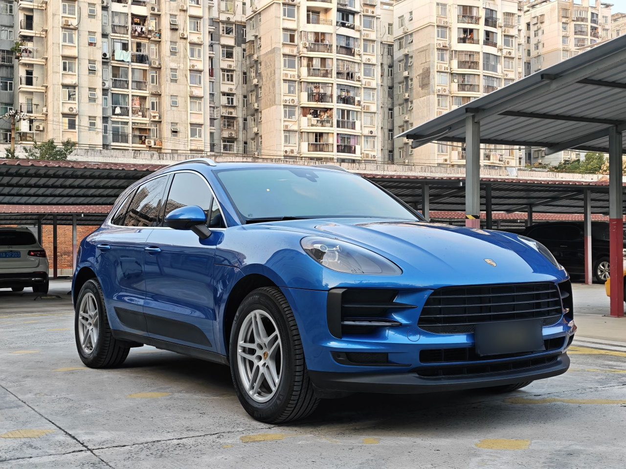 2018 Macan 2.0T photo 3