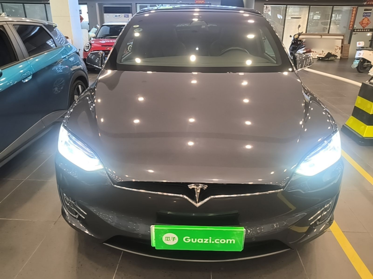 2017 Model X 100D Long Range photo 2