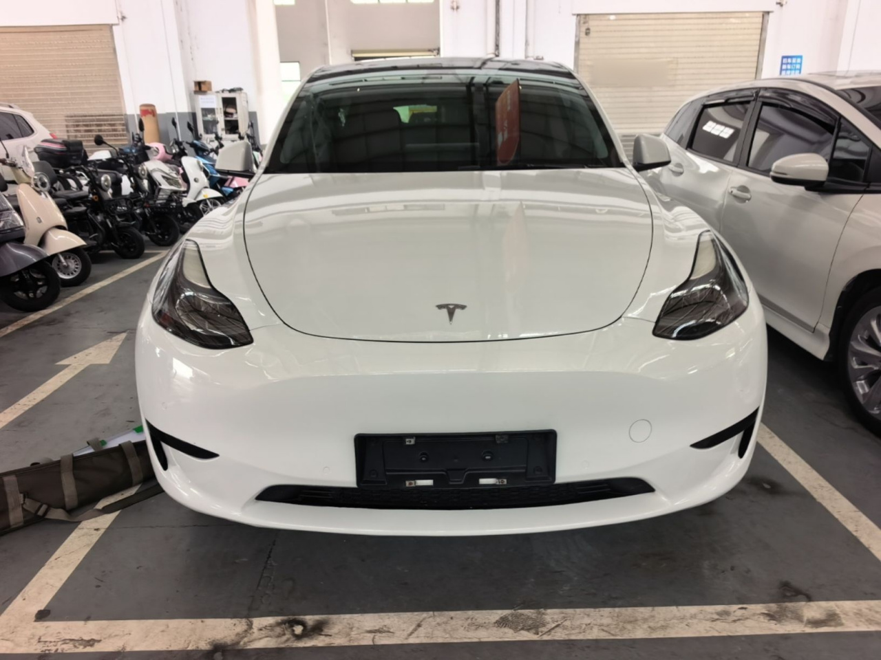 Model Y 2022 Facelift RWD photo 2