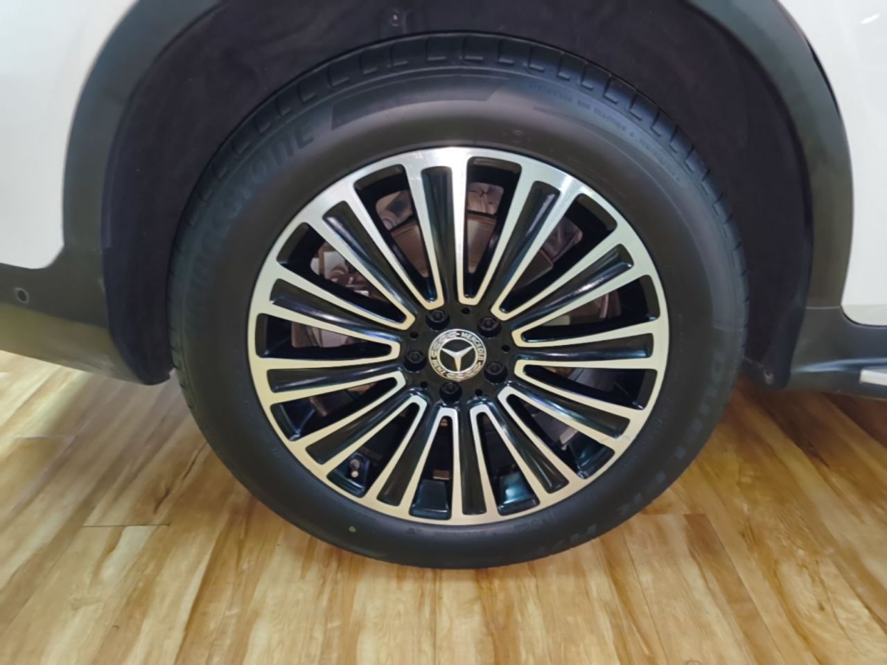 GLC 2018 GLC 200 4MATIC photo 3