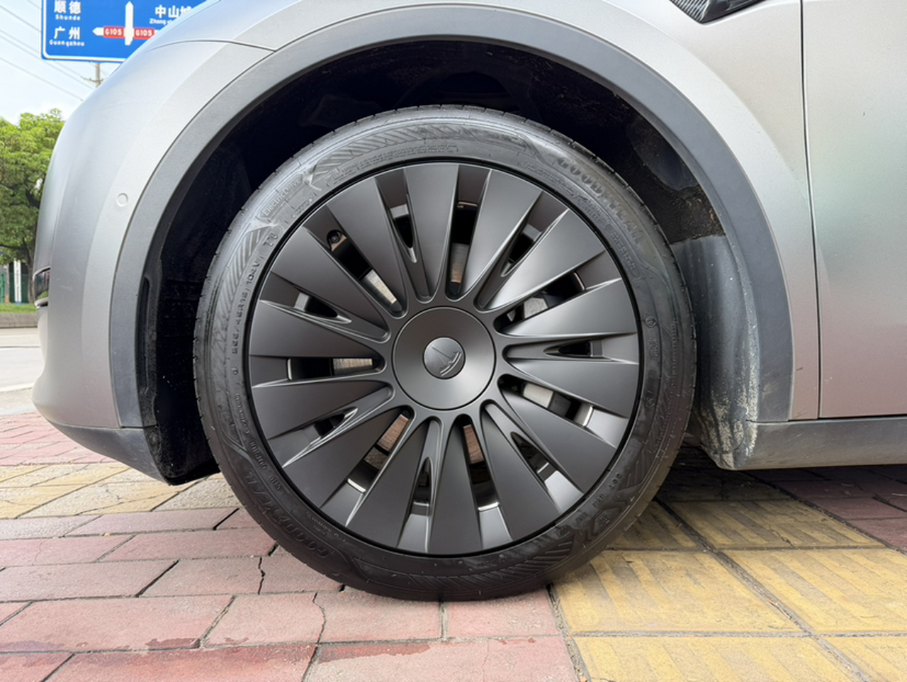 Model Y 2022 Facelift RWD photo 3