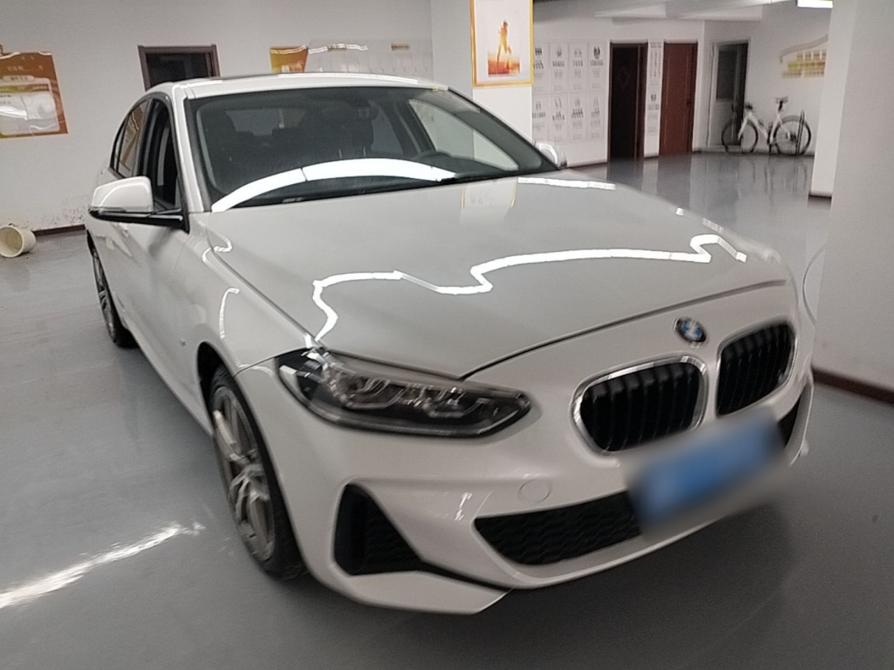 1 Series 2019 120i Leading M Sport Package photo 3
