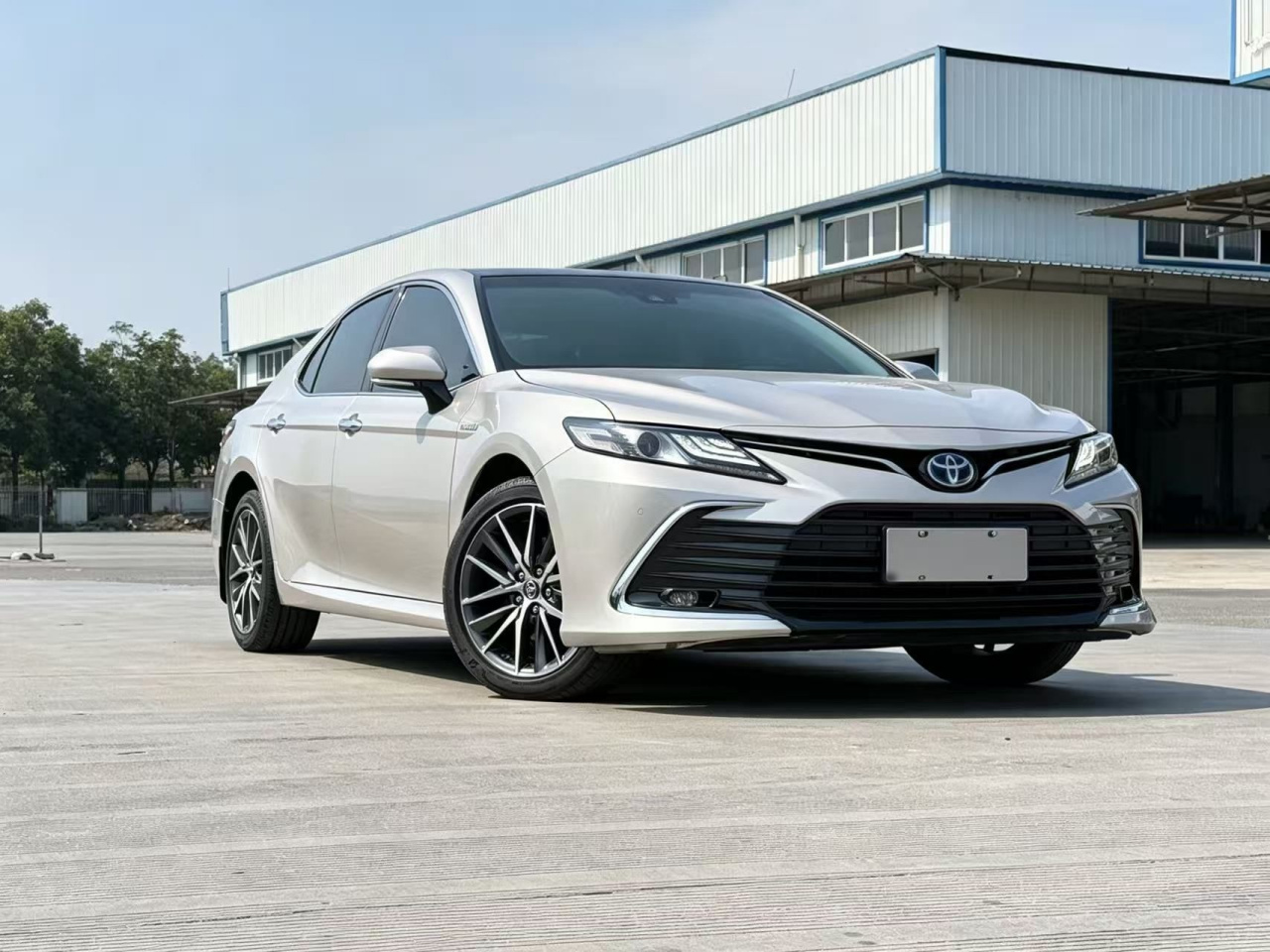 Camry 2021 Hybrid 2.5HG Luxury photo 2