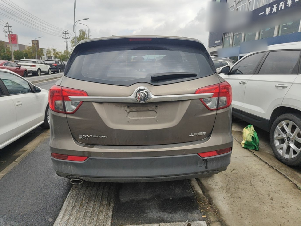 Envision 2016 20T RWD Elite photo 5