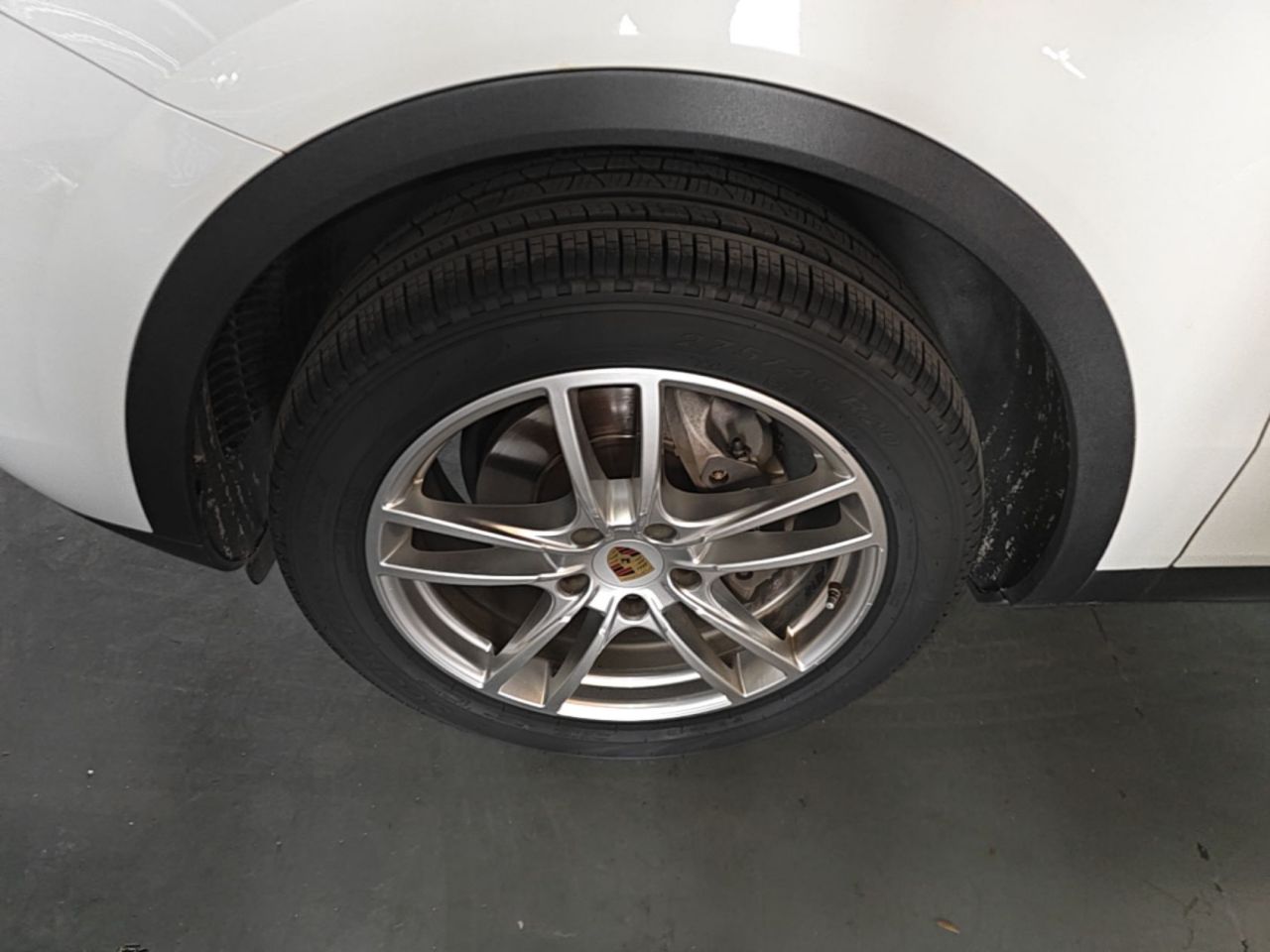 2018 Cayenne 3.0T photo 3