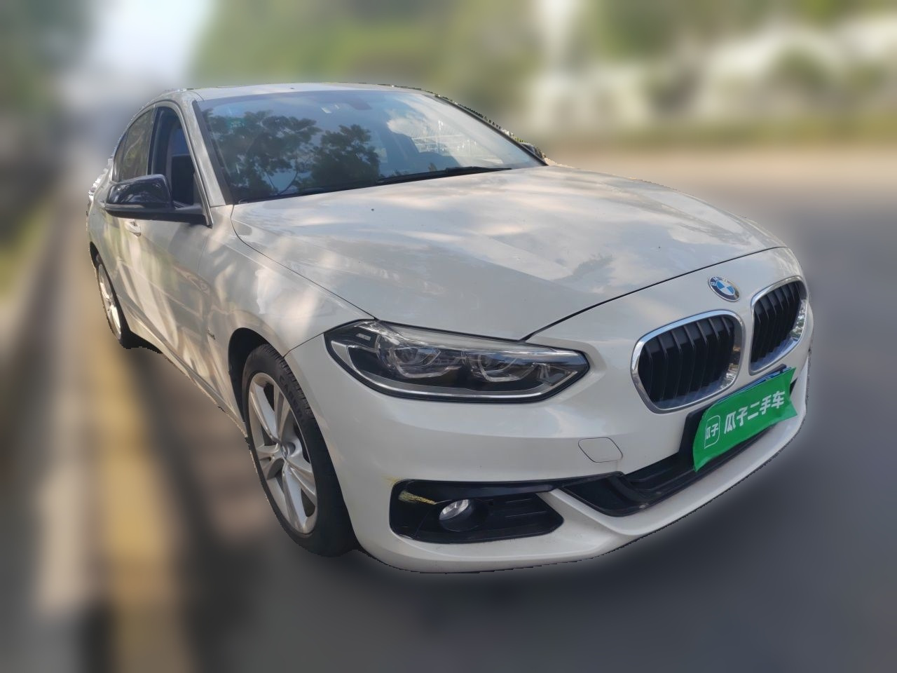 1 Series 2017 118i Design Package photo 3