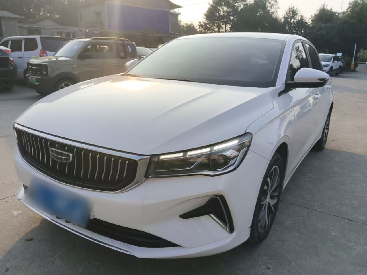 Emgrand 2022 4 1.5L CVT Elite
