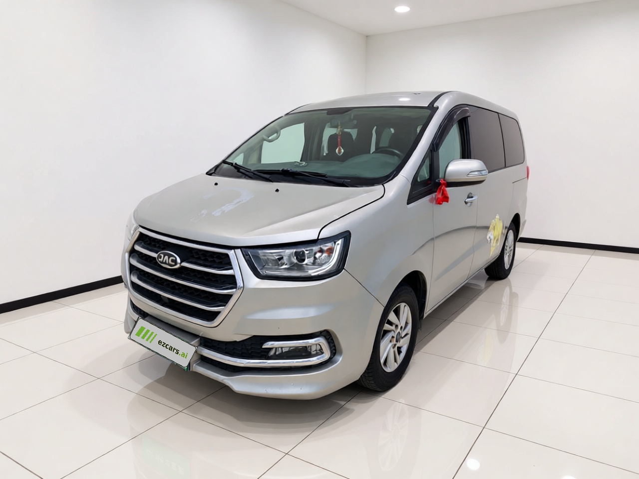 Refine M4 2017 1.9T Diesel MT Luxury Smart