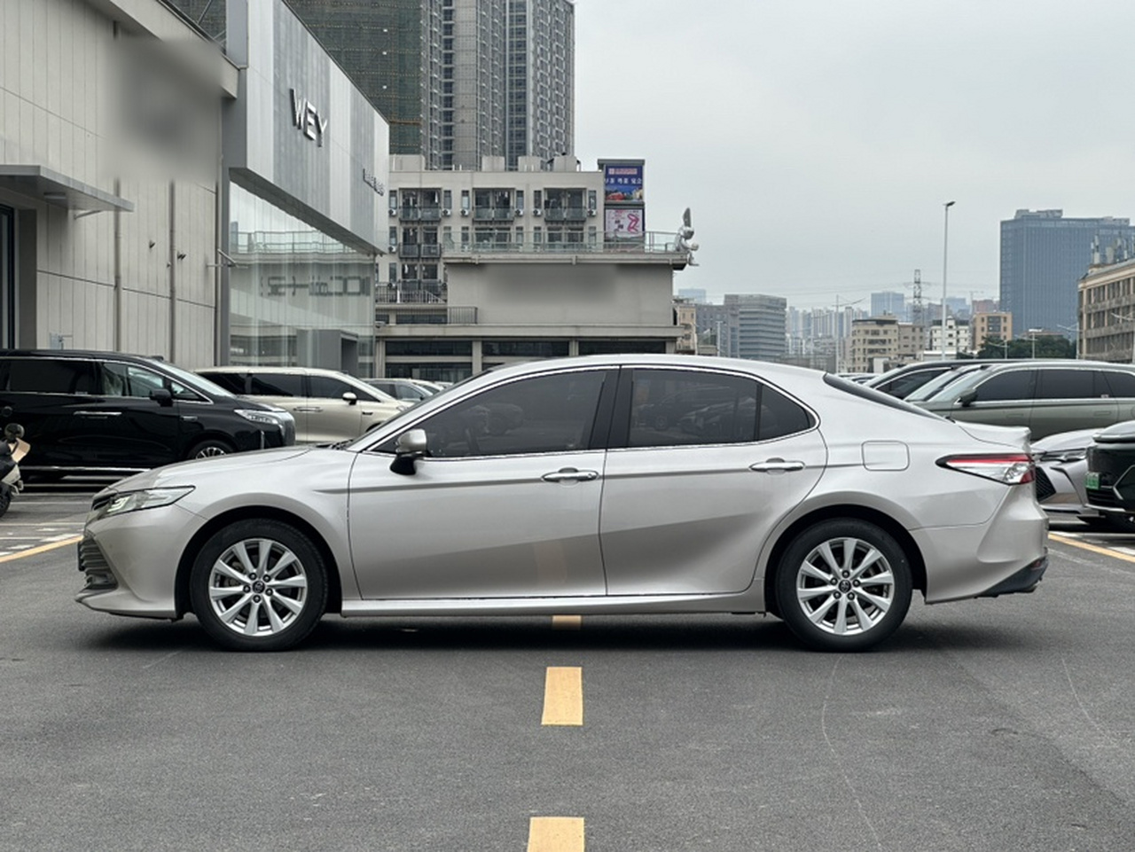 Camry 2019 Facelift 2.0G Luxury photo 2