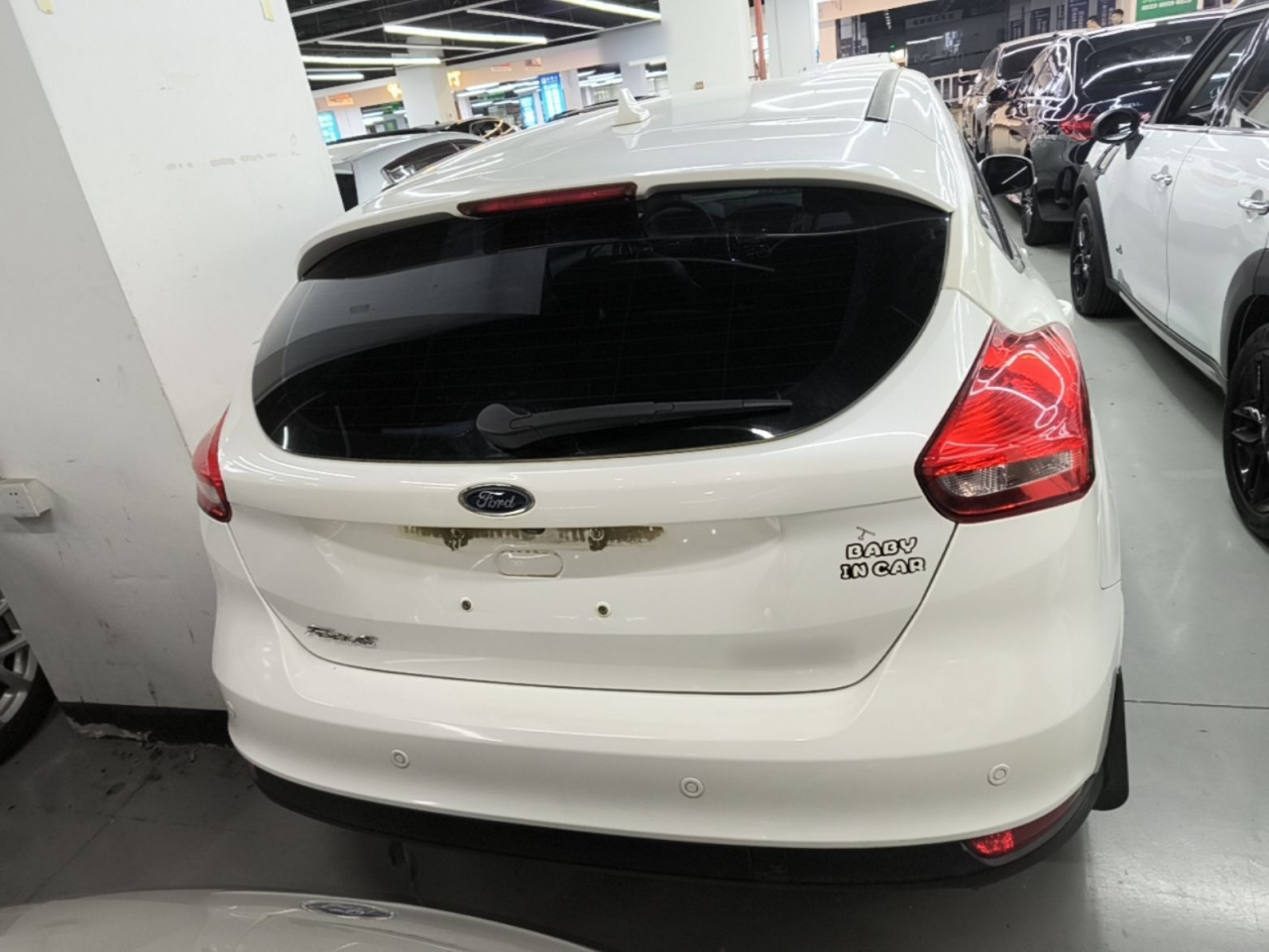 Focus 2017 Hatchback 1.6L AT Fashion photo 3
