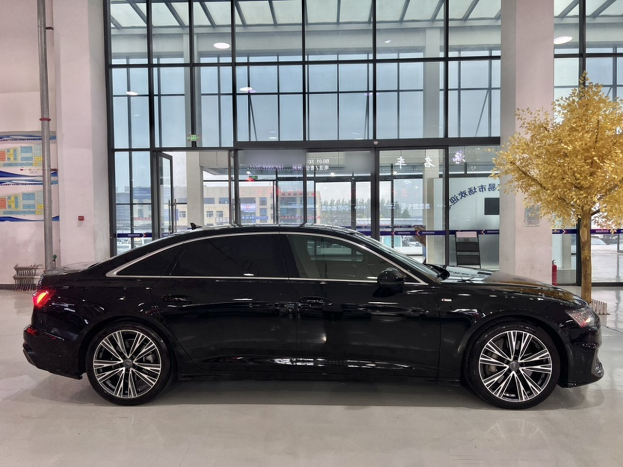 A6L 2020 55 TFSI quattro Exclusive Dynamic photo 4