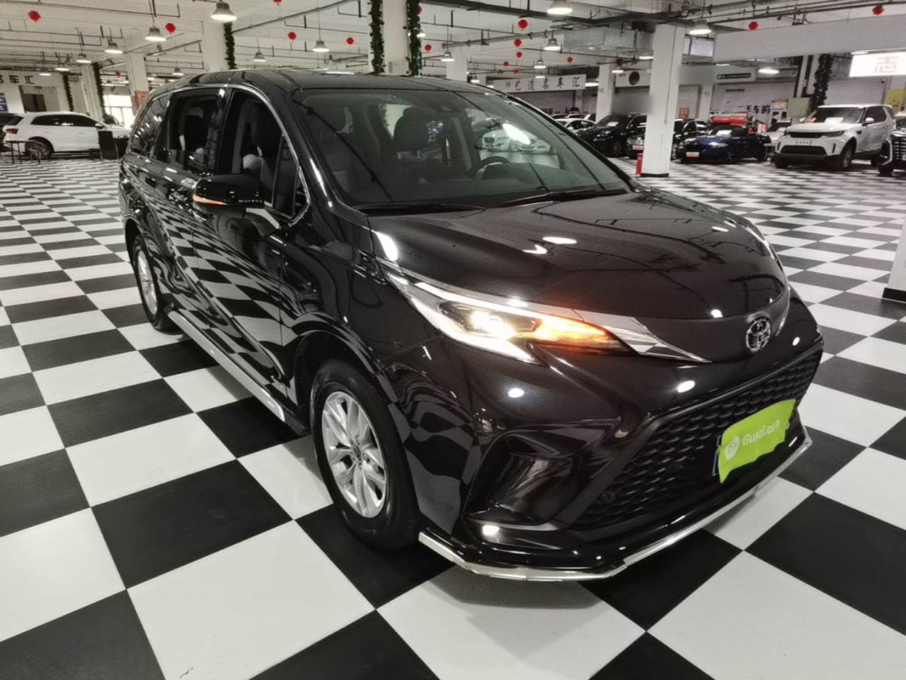 Granvia 2024 2.5L Hybrid Comfort photo 3