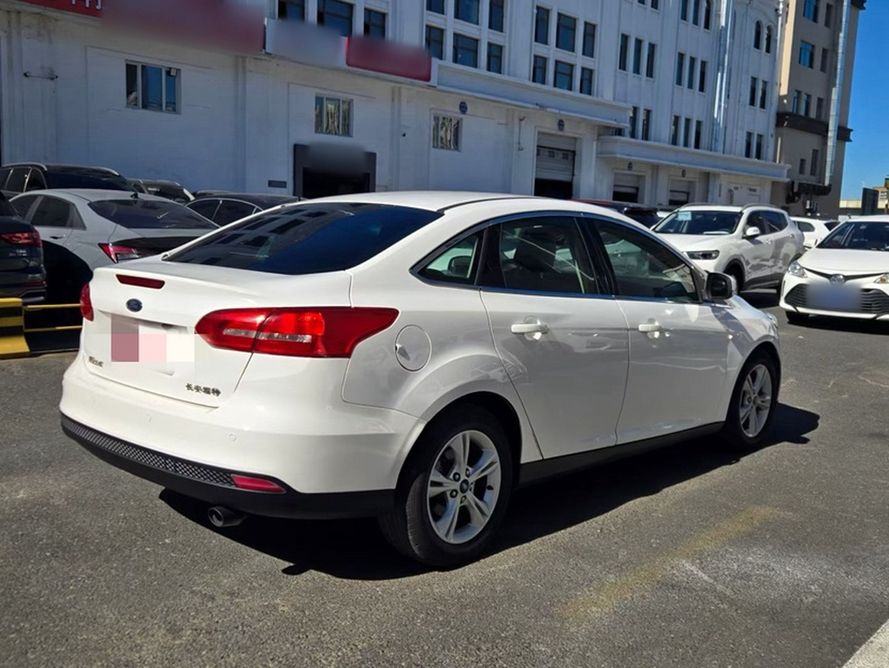 Focus 2015 Sedan 1.6L AT Comfort photo 2