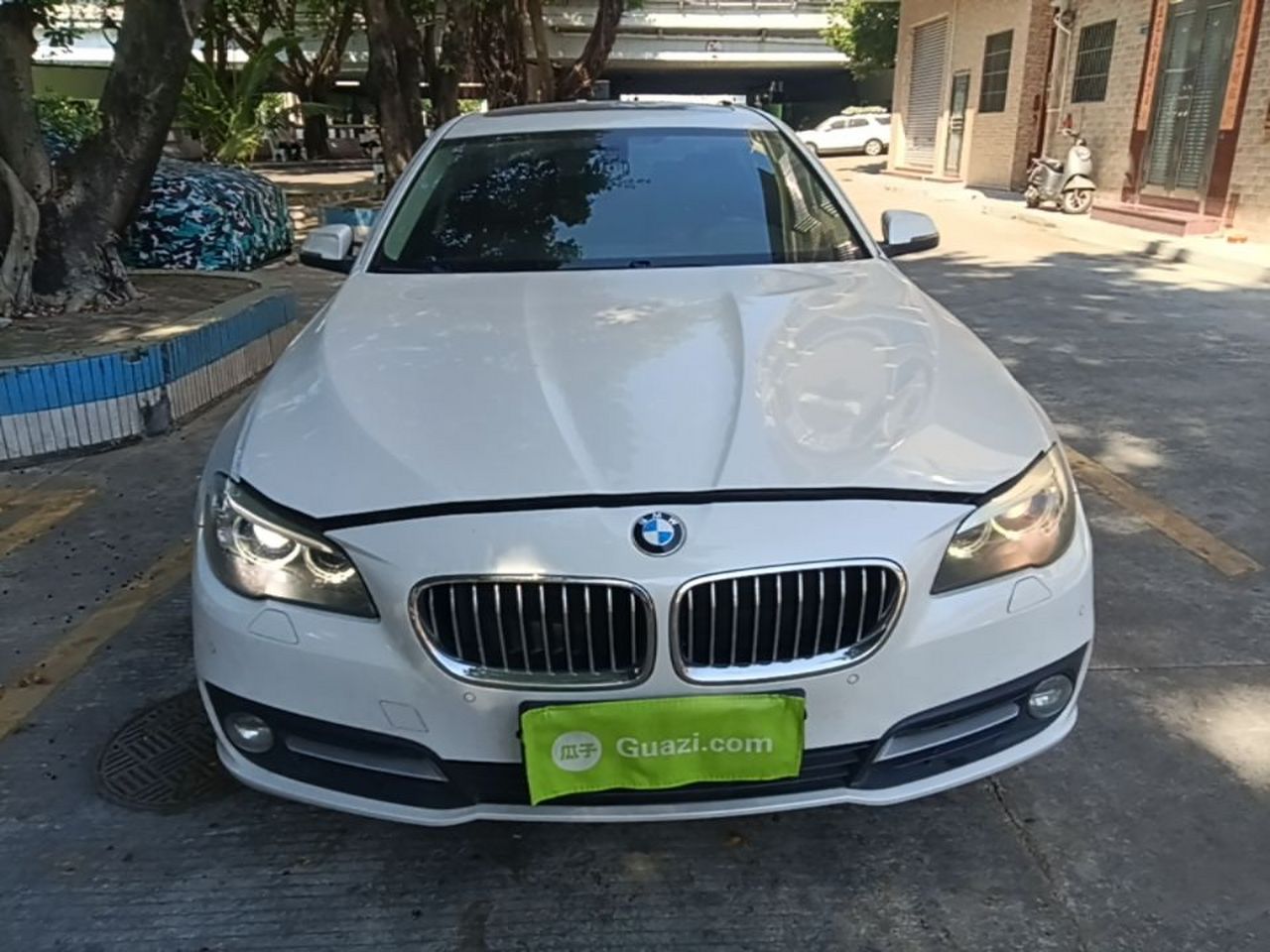 5 Series 2014 525Li Leading photo 2