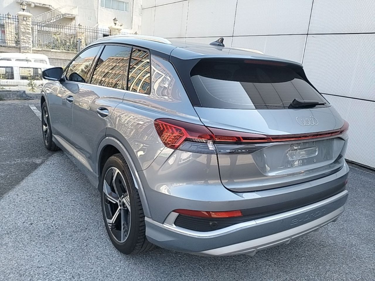 Q4 e-tron 2024 40 e-tron photo 4
