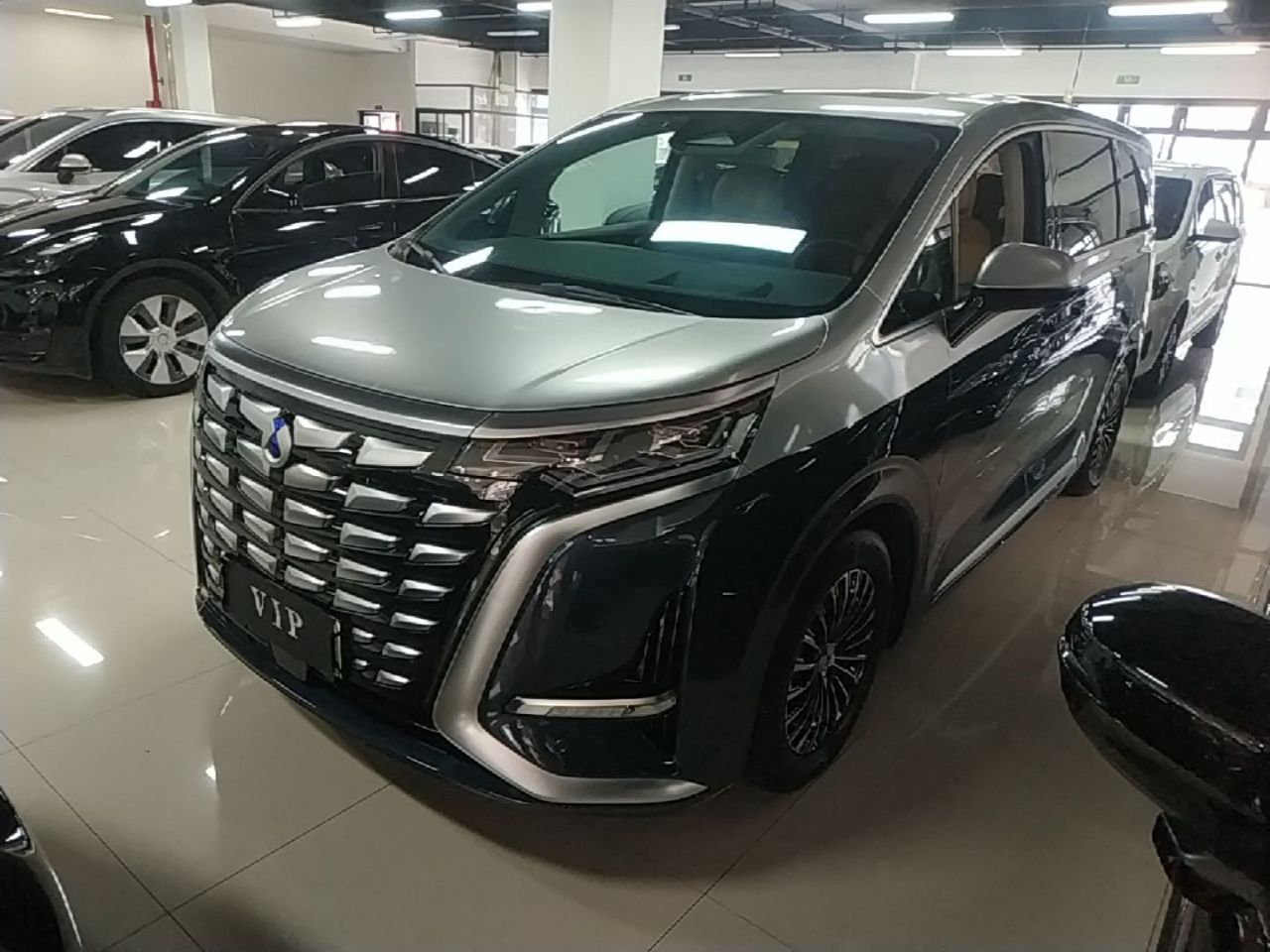 D9 2022 DM-i 970 AWD Flagship